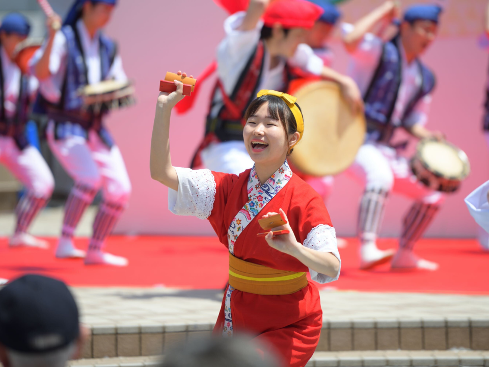 桜風エイサー琉球風車の手踊り